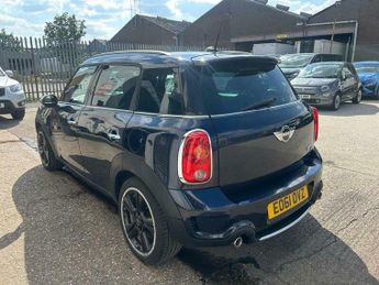 MINI Countryman 2.0 Cooper SD SUV 5dr Diesel Auto ALL4 Euro 5 (143 ps)
