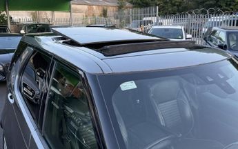 Land Rover Discovery 3.0 SD V6 HSE Luxury SUV 5dr Diesel Auto 4WD Euro 6 (s/s) (306 p