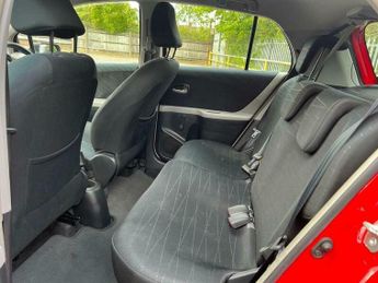 Toyota Yaris 1.3 VVT-i TR 5dr
