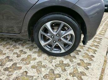 Toyota Yaris 1.5 VVT-h Trend CVT Euro 5 5dr