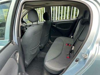 Toyota Yaris 1.3 VVT-i T Spirit 5dr