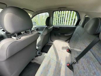 Vauxhall Corsa 1.2i 16v Club Hatchback 3dr Petrol Easytronic (146 g/km, 74 bhp)