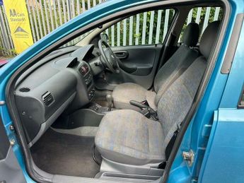 Vauxhall Corsa 1.2i 16v Club Hatchback 3dr Petrol Easytronic (146 g/km, 74 bhp)