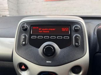 Toyota AYGO VVT-I X-PLAY X-SHIFT