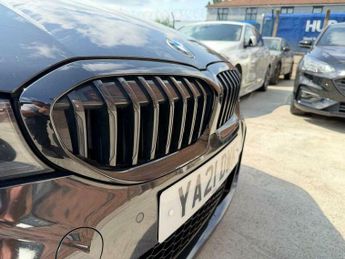 BMW 3 SERIES 2.0 320i M Sport Auto xDrive Euro 6 (s/s) 4dr