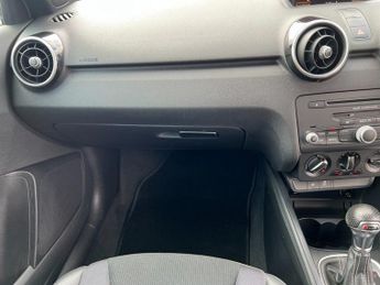 Audi A1 TFSI S LINE