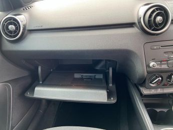 Audi A1 TFSI S LINE