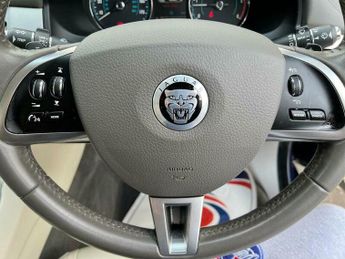 Jaguar XF 3.0d V6 Premium Luxury Auto Euro 5 4dr