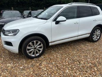 Volkswagen Touareg 3.0 TDI V6 BlueMotion Tech SE Tiptronic 4WD Euro 5 (s/s) 5dr
