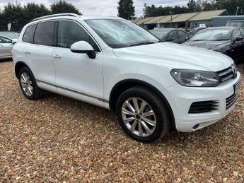 Volkswagen Touareg 3.0 TDI V6 BlueMotion Tech SE Tiptronic 4WD Euro 5 (s/s) 5dr