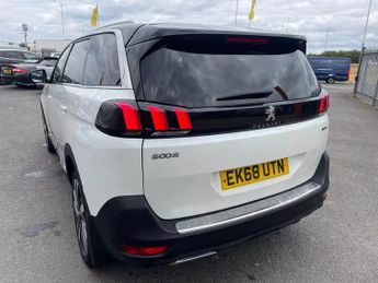 Peugeot 5008 1.5 BLUEHDI S/S GT LINE PREMIUM