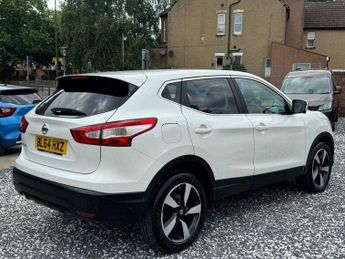 Nissan Qashqai 1.2 DIG-T n-tec 2WD Euro 5 (s/s) 5dr