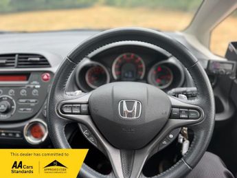 Honda Jazz 1.4 i-VTEC EX Hatchback 5dr Petrol CVT Euro 5 (99 ps)