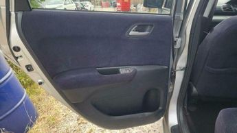 Honda FR-V 1.8 i-VTEC ES 5dr