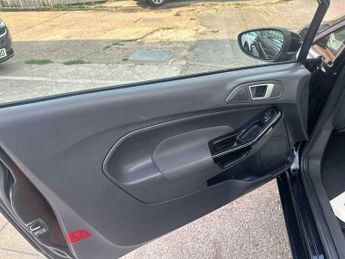 Ford Fiesta 1.0T EcoBoost Titanium Euro 5 (s/s) 3dr