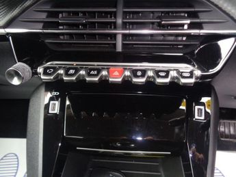 Peugeot 208 PURETECH ALLURE S/S