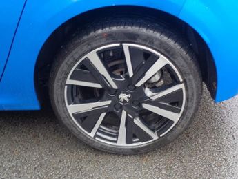 Peugeot 208 PURETECH ALLURE S/S