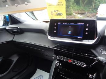 Peugeot 208 PURETECH ALLURE S/S
