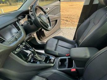 Vauxhall Grandland X 1.2 Turbo Elite Nav Auto Euro 6 (s/s) 5dr