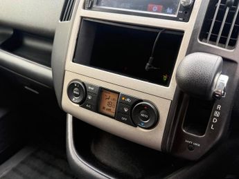 Nissan Serena 2.0 Petrol MPV 5dr