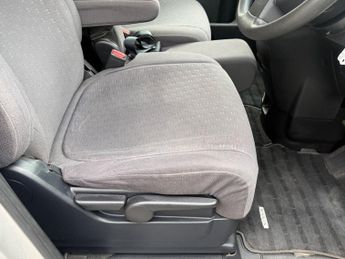 Nissan Serena 2.0 Petrol MPV 5dr