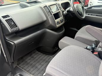 Nissan Serena 2.0 Petrol MPV 5dr