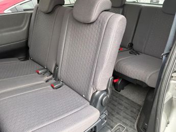Nissan Serena 2.0 Petrol MPV 5dr