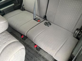 Nissan Serena 2.0 Petrol MPV 5dr