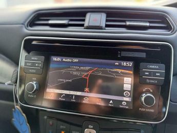 Nissan Leaf 40kWh Acenta Auto 5dr