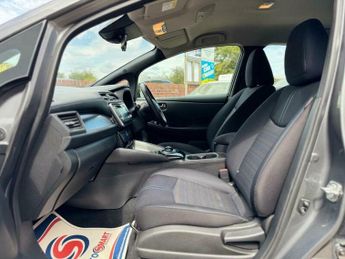 Nissan Leaf 40kWh Acenta Auto 5dr