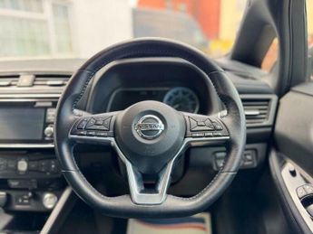 Nissan Leaf 40kWh Acenta Auto 5dr