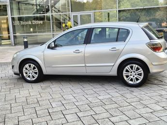 Vauxhall Astra 1.8i 16v Elite Hatchback 5dr Petrol Automatic (184 g/km, 138 bhp