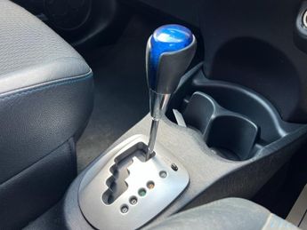 Toyota Yaris VVT-I T SPIRIT