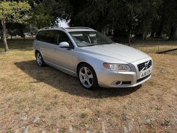 Volvo V70 D R-DESIGN SE