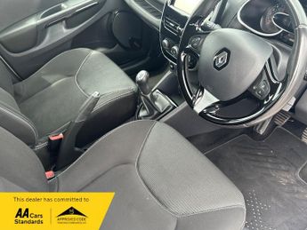 Renault Clio 1.2 16V Dynamique Nav Hatchback 5dr Petrol Manual Euro 6 (75 ps)