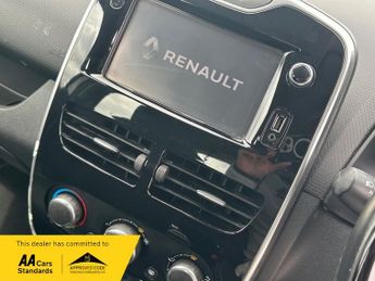 Renault Clio 1.2 16V Dynamique Nav Hatchback 5dr Petrol Manual Euro 6 (75 ps)