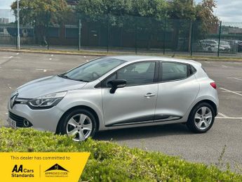 Renault Clio 1.2 16V Dynamique Nav Hatchback 5dr Petrol Manual Euro 6 (75 ps)