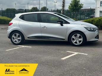 Renault Clio 1.2 16V Dynamique Nav Hatchback 5dr Petrol Manual Euro 6 (75 ps)