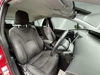 Toyota Prius 1.8 VVT 8.8kWh Business Edition Plus CVT Euro 6 (s/s) 5dr