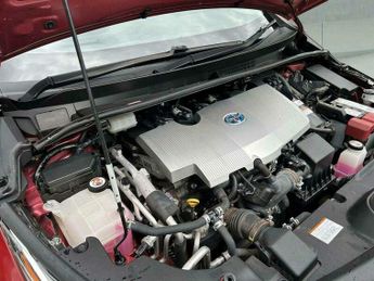 Toyota Prius 1.8 VVT 8.8kWh Business Edition Plus CVT Euro 6 (s/s) 5dr