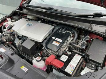 Toyota Prius 1.8 VVT 8.8kWh Business Edition Plus CVT Euro 6 (s/s) 5dr