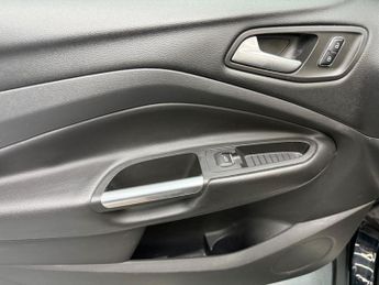 Ford Kuga TITANIUM TDCI