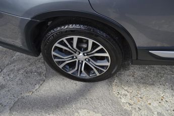 Mitsubishi Outlander DI-D 4