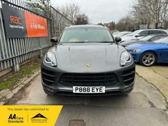 Porsche Macan TURBO PDK