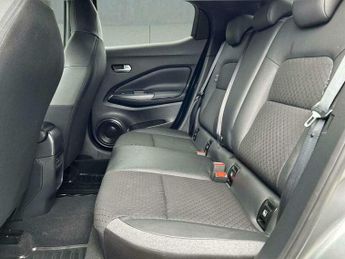 Nissan Juke 1.6 N-Connecta Auto Euro 6 5dr