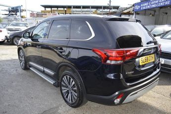 Mitsubishi Outlander 4