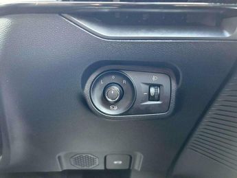 MG MG 4 64kWh Trophy Long Range Auto 5dr