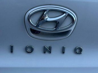 Hyundai Ioniq 1.6 h-GDi Premium DCT Euro 6 (s/s) 5dr