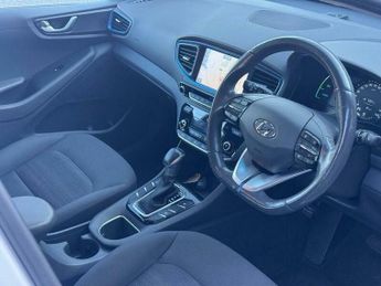 Hyundai Ioniq 1.6 h-GDi Premium DCT Euro 6 (s/s) 5dr