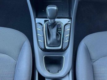 Hyundai Ioniq 1.6 h-GDi Premium DCT Euro 6 (s/s) 5dr